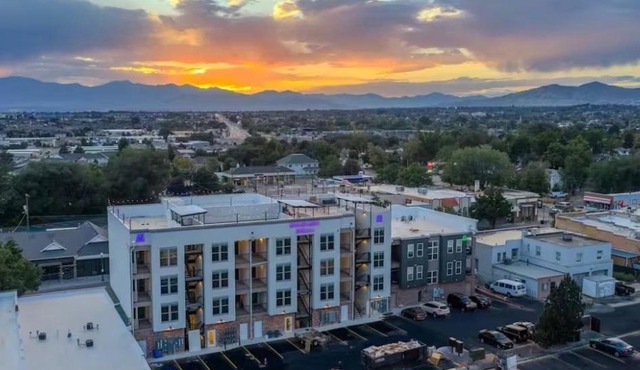 Historic Main Street Hotel