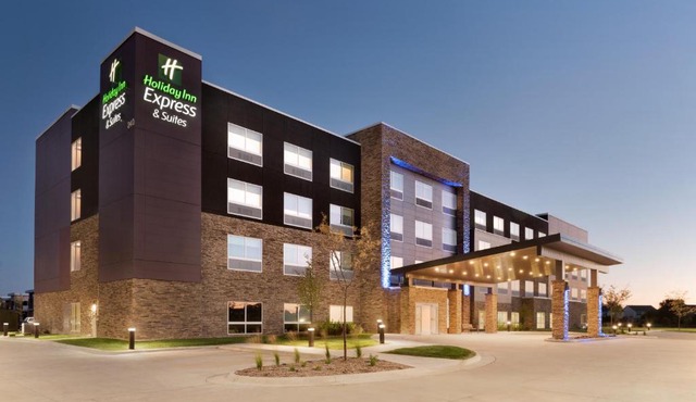 Holiday Inn Express & Suites - West Des Moines - Jordan Creek by IHG