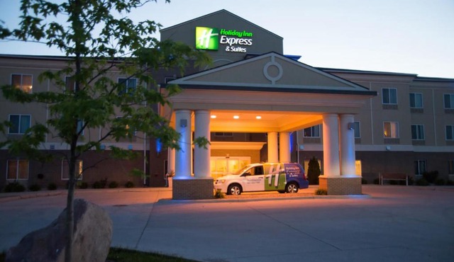 Holiday Inn Express & Suites Northwood by IHG