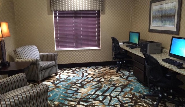 Holiday Inn Express Hotel & Suites Council Bluffs - Convention Center Area by IHG