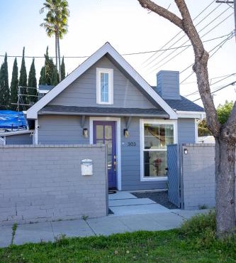 Hollywood Family Nest in Burbank, Steps to Studios!