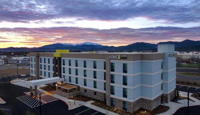Home2 Suites By Hilton Redding