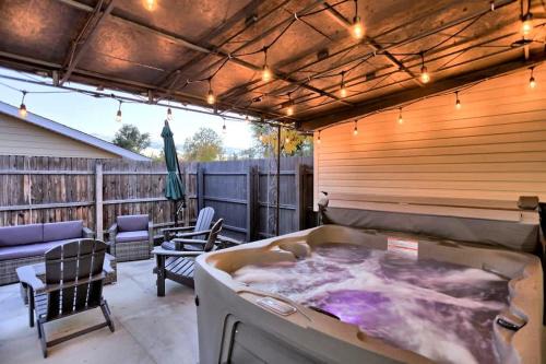 Hot Tub and Pool Table in Large Arvada Home