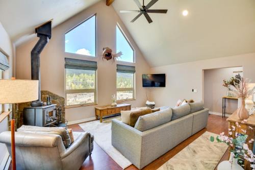 Hot Tub & Deck: Cabin Near Dtwn Alma & Breck