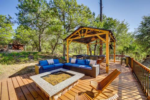 Hot Tub, Game Room: Dog-Friendly Pine Cabin!