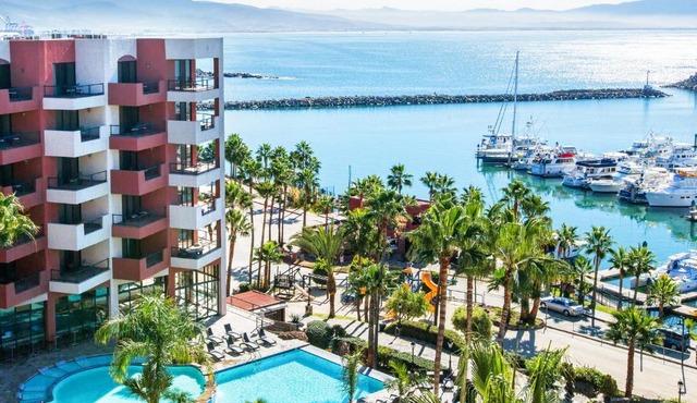 Hotel Coral & Marina