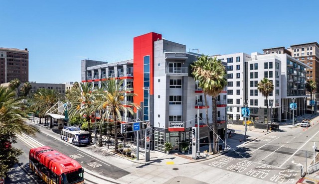 Hotel Mai Downtown Long Beach