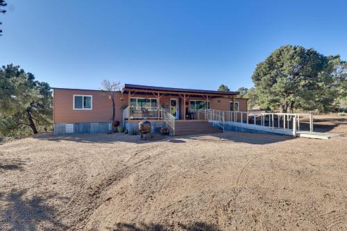 Hualapai Mtn Views on 2 Acres: 'Thunderhead' Home