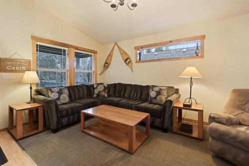Huckleberry Cottage