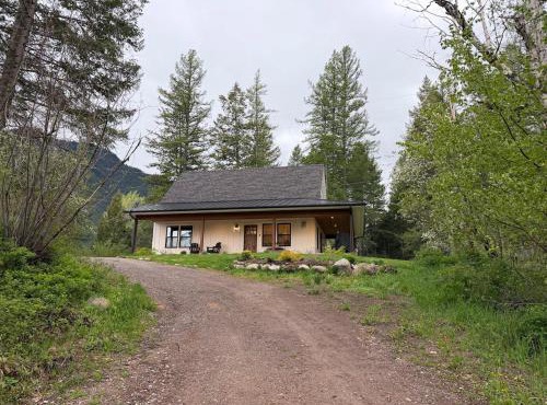 Hungry Horse Farmhouse