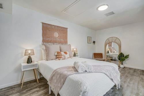 Institute Bliss! Newly Remodeled Family Home!