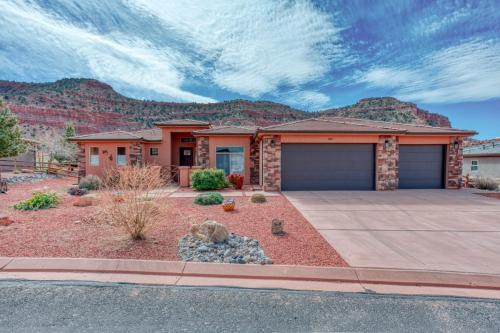 Kanab Hikers' Hideaway Modern Southwest Family Home