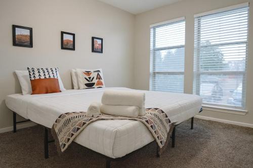 KINGbed A plus location A plus for workers LongStayDiscount