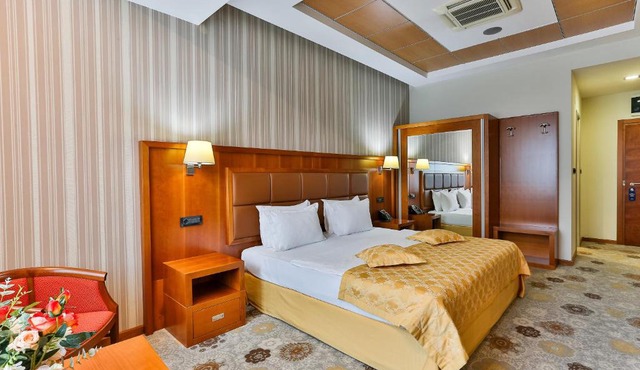 Kings Park Hotel