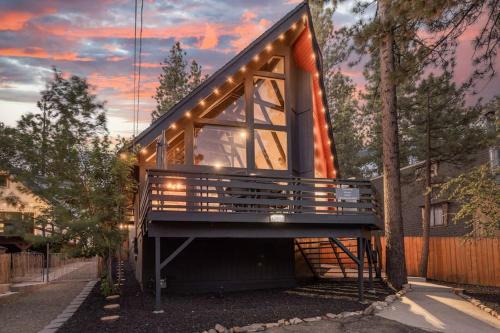 Kookaburra Cabin