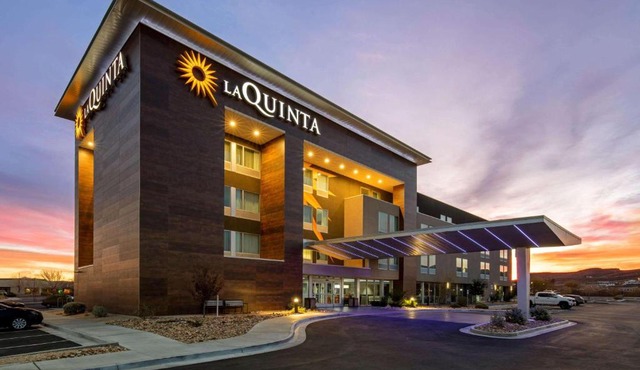 La Quinta by Wyndham Kingman