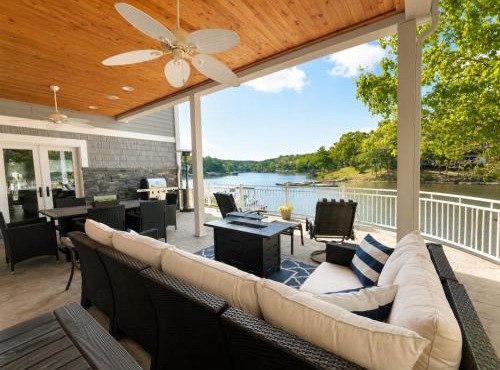 Lake Paradise Lakefront Stay