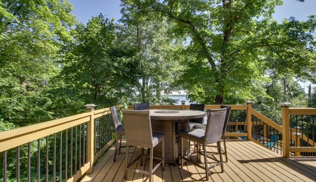 Lakefront Brainerd Cabin w/Fireplace!