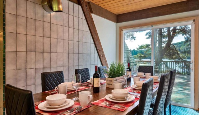Lakeside chalet
