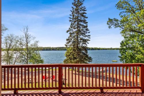 Lakeside Condo #19 4BR 4BA Timberlane Resort