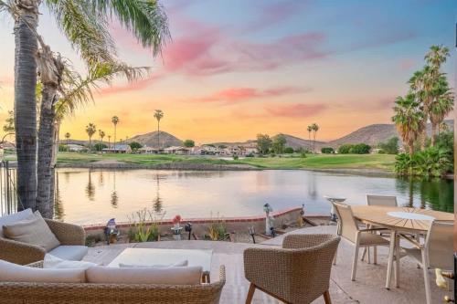 Lakeside home with private patio Grill Golf view