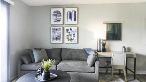 Landing Modern Apartment with Amazing Amenities (ID9969X04)