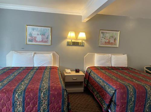 Lark Motel Willits