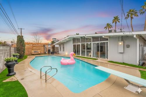 Las Vegas Eichler, Pool, Cabana Bar, Fast WiFi