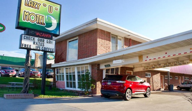 Lazy U Motel