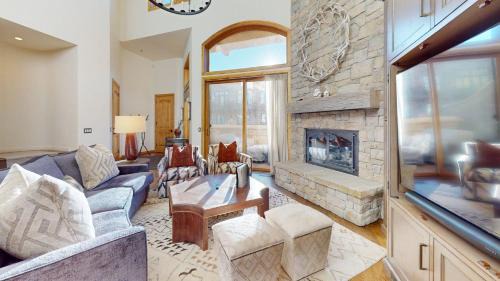 Leadville Condo 320
