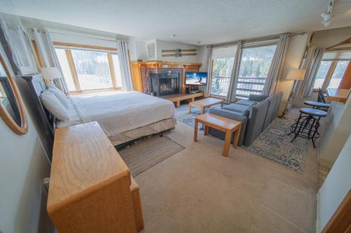 Lenawee 1728 by SummitCove Lodging in Colorado