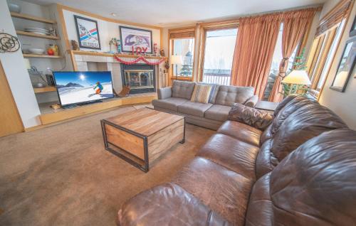 Liftside 309 by SummitCove Lodging