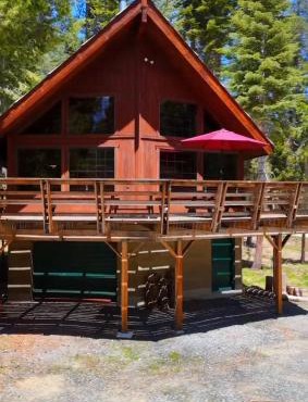 Little Bear Lodge, Located in Ponderosa California
