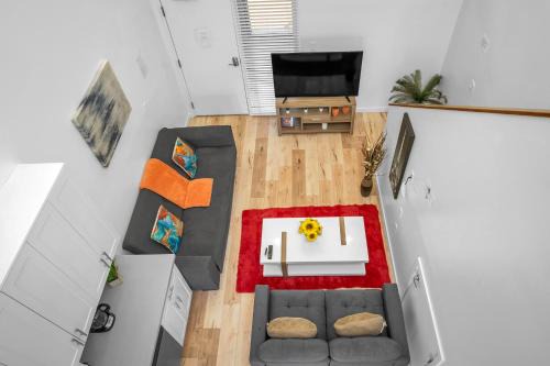 Loft style 1-Bedroom wirh Balcony and Parking