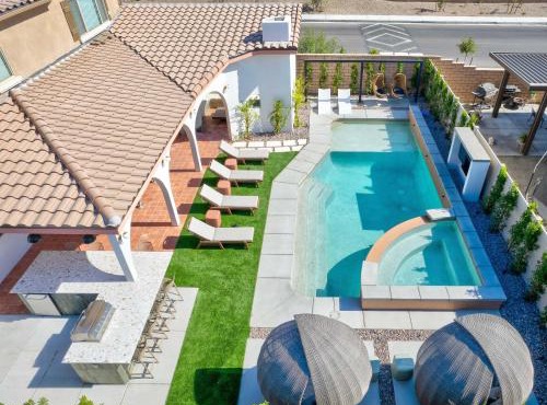 Los Arcos- Exclusive 7 br, Sleeps 19 Pool Home