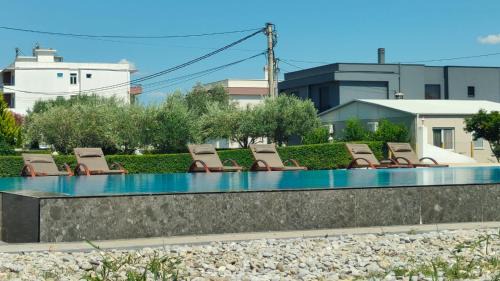 Lula Apartments