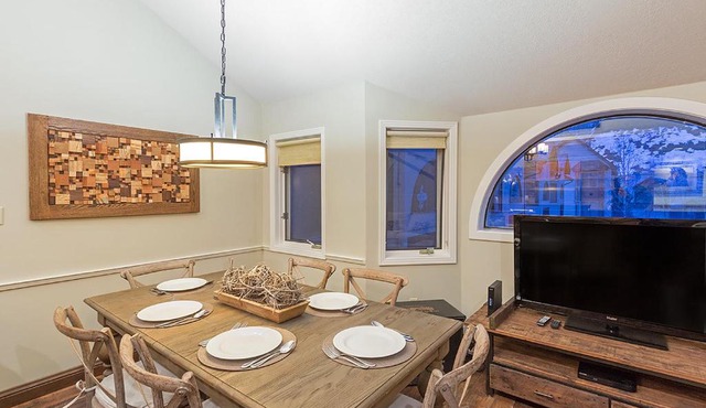 Lulu 6P - A Sophisticated Condo