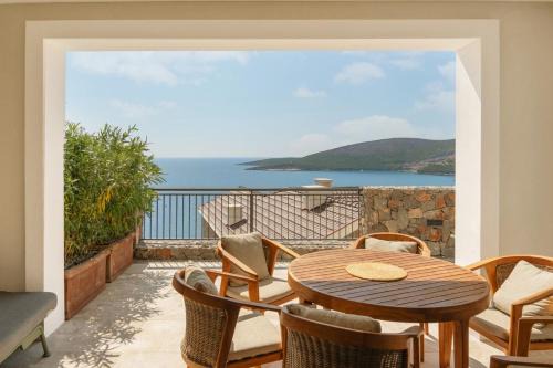 Lustica Bay Marina Village Iris