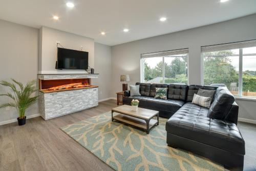 Luxe & Modern Seattle Escape! 9 Mi to Dtwn