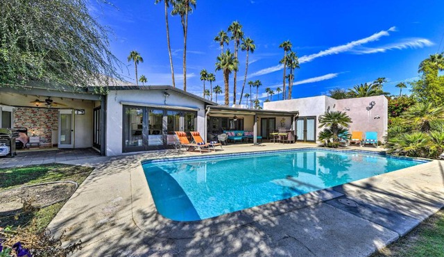 Luxe Palm Springs Home w/Backyard Oasis!