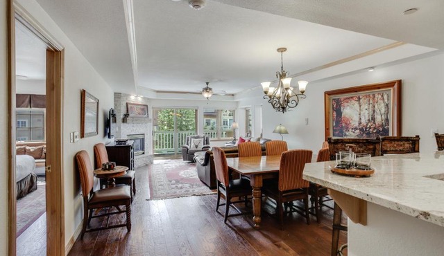 Luxurious 3 bedroom 3 bath condo! condo