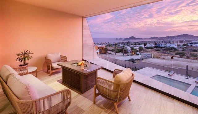 Luxurious Ocean View Apartment
