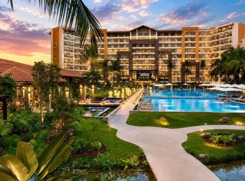 Luxury Beachfront Condo at Krystal Grand Resort - NEWLY REMODELED & NEWLY FURNISHED