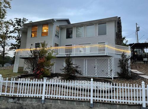 Luxury Lakefront Home with Private Dock 5BR5BA