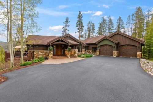 Luxury Mtn Retreat - Ski Golf Hike - Sleeps 10