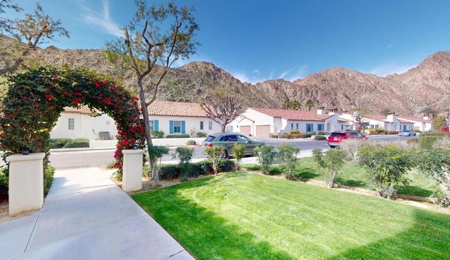 LV022 Centrally Located Downstairs LV Studio