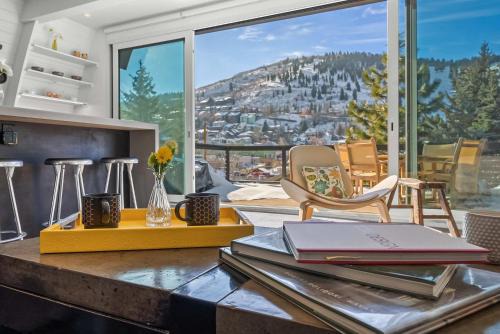 Mainstreet Masterpiece - Stunning Views