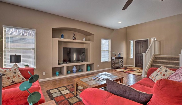 Maricopa Home w/Outdoor Seating, 2 Mi to Golf!