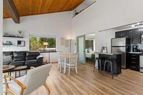 McCall Mountain Getaway - Pet Friendly