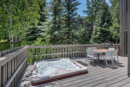 Meadow Ranch 384 Private Outdoor Hot Tub